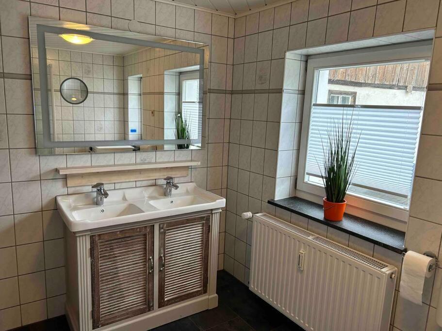 Maisonette-Fewo Fritz Mit Infrarotsauna Großschönau Eksteriør bilde